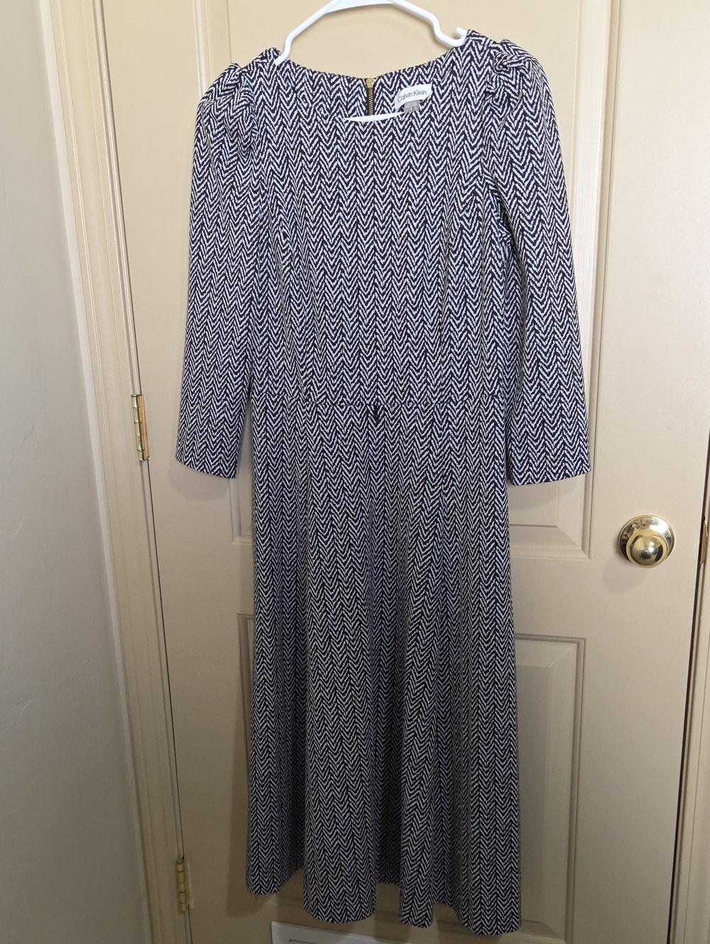 Calvin Klein Women's Navy and White Chevron 3/4 Sleeves Dress